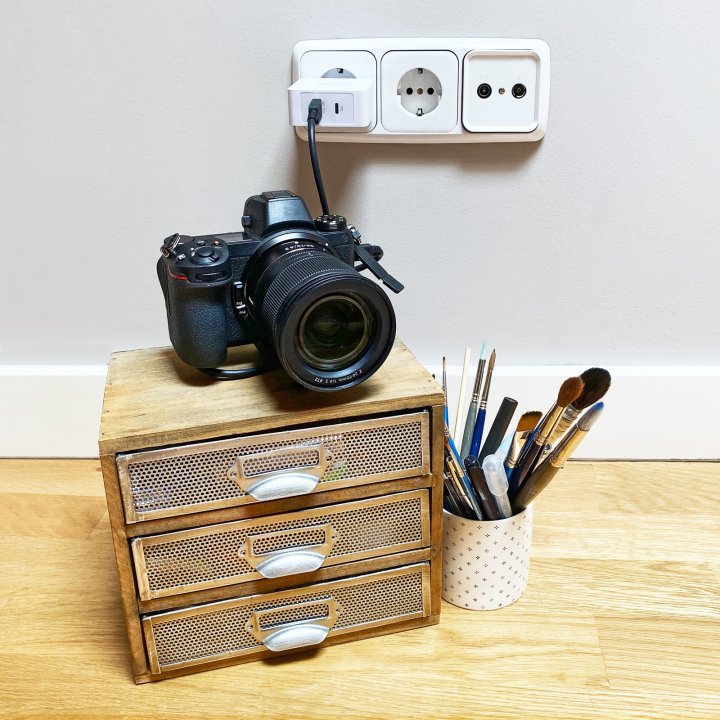 Cargador De Pared Tooq Tqwc-2s03wt Usb-c Pd + Usb A Qc3.0 Blanco