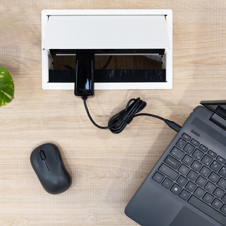 Cargador De Pared Tooq Tqlc-usbcgan45pd-c Usb-c Pd 45w Con Sistema Gan Color Negro Cubico
