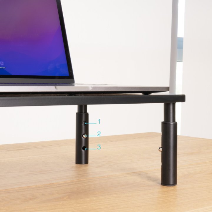 Soporte Elevador Para Monitor Tqmr081 Regulable Hasta 140mm Max. 20kg Color Negro