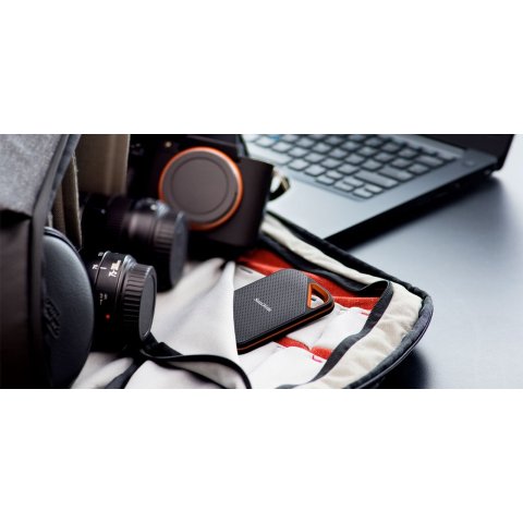 Disco M.2 Externo Sandisk Extreme Pro V2 1tb 2.5" Usb 3.2 Gen2x2 2000mb s Escritura Sdssde81-1t00-g2