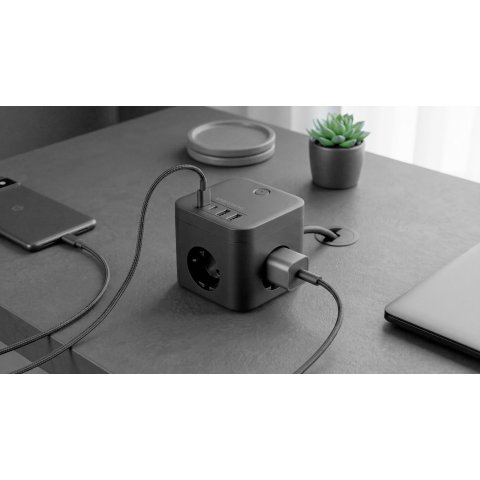 Powercube Mars Gaming Md-cube35 4 Usb 3 Tomas De Corriente Con Cable 1.8m Regleta Color Negro